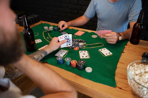 Wolf Gold slot game interface showing reels and bonus meter